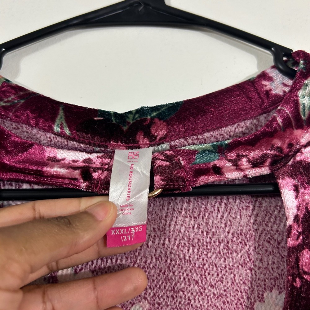 No Boundaries Burgundy Floral Velvet Long Sleeve Top XXXL/3XG Cut Out - Picture 2 of 13